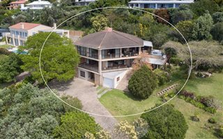 6 Bedroom House in Poortjies