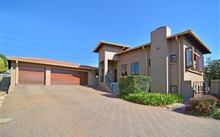4 Bedroom House in Midstream Estate