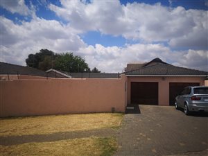 4 Bed House in Kempton Park West