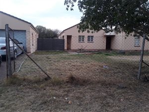 4 Bed House in Elandsrand