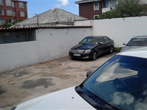 140 m² Commercial space in Glenwood