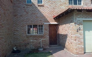 3 Bedroom House in Waterval East