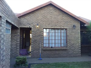 2 Bed House in Del Judor
