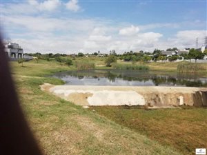 1065 m² Land available in Fourways