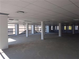 694 m² Commercial space in Brooklyn