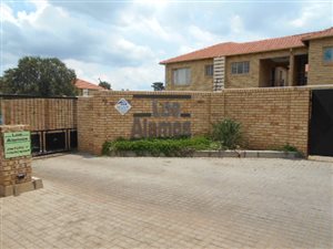 2 Bed Apartment in Vanderbijlpark SW5