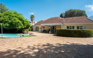 3 Bedroom House in Golden Acre
