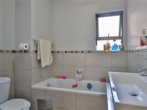 2 Bed Apartment in Sebenza