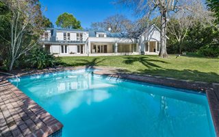 4 Bedroom House in Constantia Upper