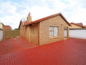 3 Bed House in Dobsonville