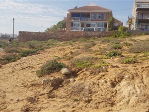 597 m² Land available in Strandfontein