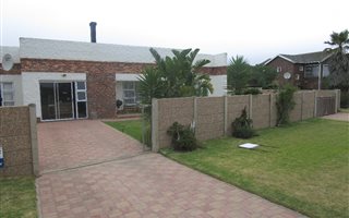 3 Bedroom House in Gouritsmond