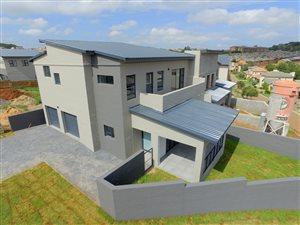 3 Bed Duet in Boardwalk