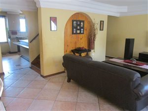 3 Bed House in Newlands West