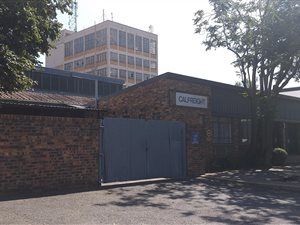 512 m² Industrial space in Benrose
