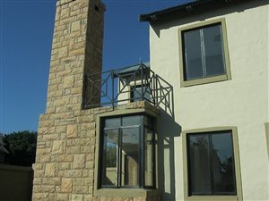 3 Bed House in Olympus AH