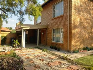 3 Bed Townhouse in Sinoville