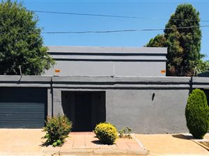 6 Bedroom House in Norwood