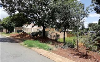 408 m² Land available in Waterkloof Park