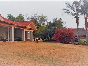 5 Bed House in Derdepoort