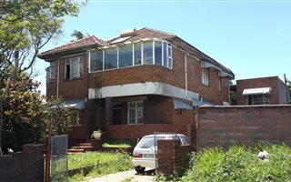 300 m² Commercial space in Wentworth