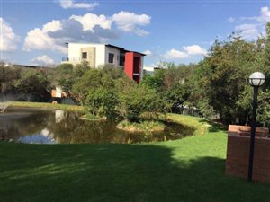 2 Bed Apartment in Dainfern