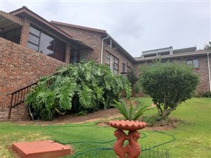 3 Bed House in Outeniqua Strand
