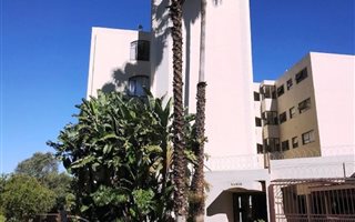 3 Bedroom Flat in Riviera