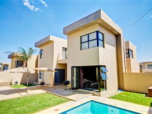4 Bed House in North Riding AH
