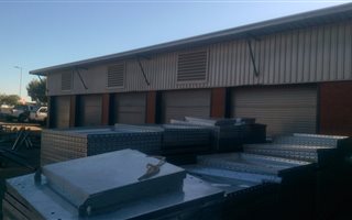 1446 m² Commercial space in Monavoni