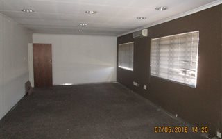 150 m² Office Space in Three Rivers