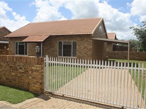 2 Bed Townhouse in Meiringspark