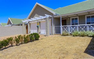 3 Bedroom House in Amandelsig