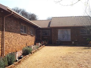 4 Bed House in Welgedacht