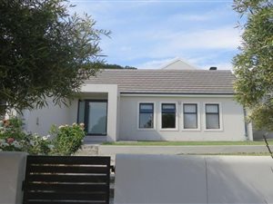 3 Bedroom House in Schonenberg Estate