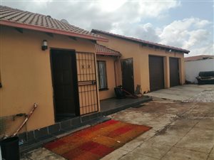 3 Bed House in Tembisa