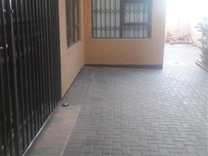3 Bed House in Golden Gardens