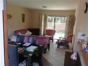 2 Bed Townhouse in Wierda Park Ext 2