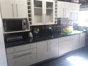3 Bed House in Bluewater Bay