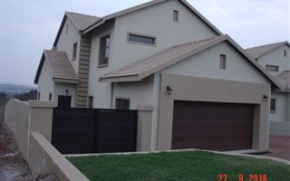 3 Bedroom House in Eldo View