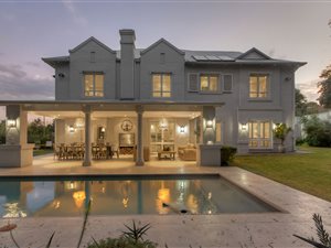 4 Bed House in Victory Park