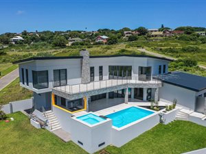 4 Bed House in Port Alfred