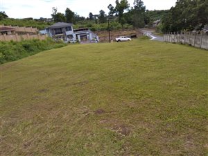 752 m² Land available in New Germany
