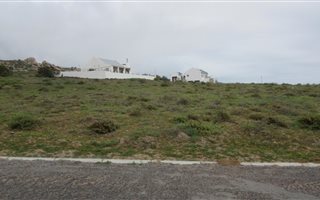 793 m² Land available in St Helena Bay