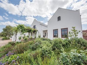 4 Bed House in De Zalze
