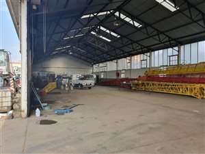 1000 m² Industrial space in Isando