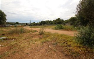 1735 m² Land available in Cosmo City