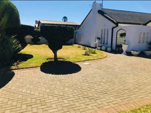 3 Bed House in Vanderbijlpark CE5