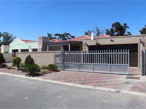 3 Bed House in Vredelust