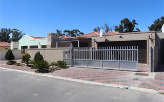3 Bedroom House in Vredelust